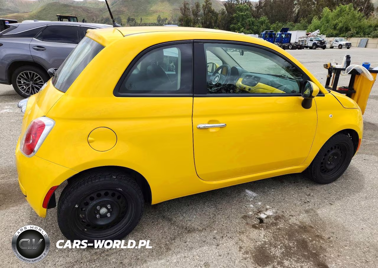 2015 Fiat 500 Pop VIN:3C3CFFAR1FT624188 - 3