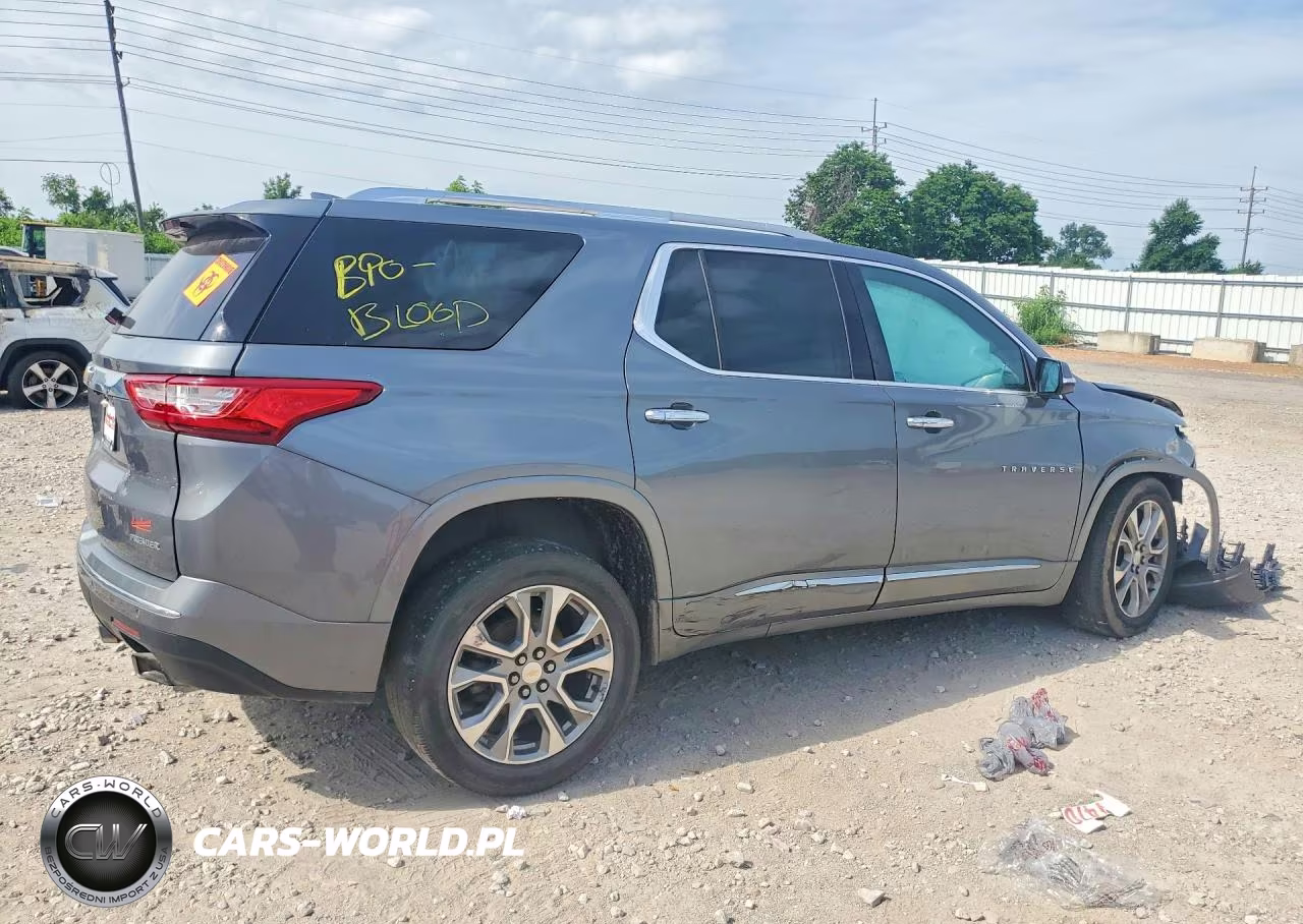 2019 Chevrolet Traverse Premier VIN:1GNEVKKW2KJ108967 - 3