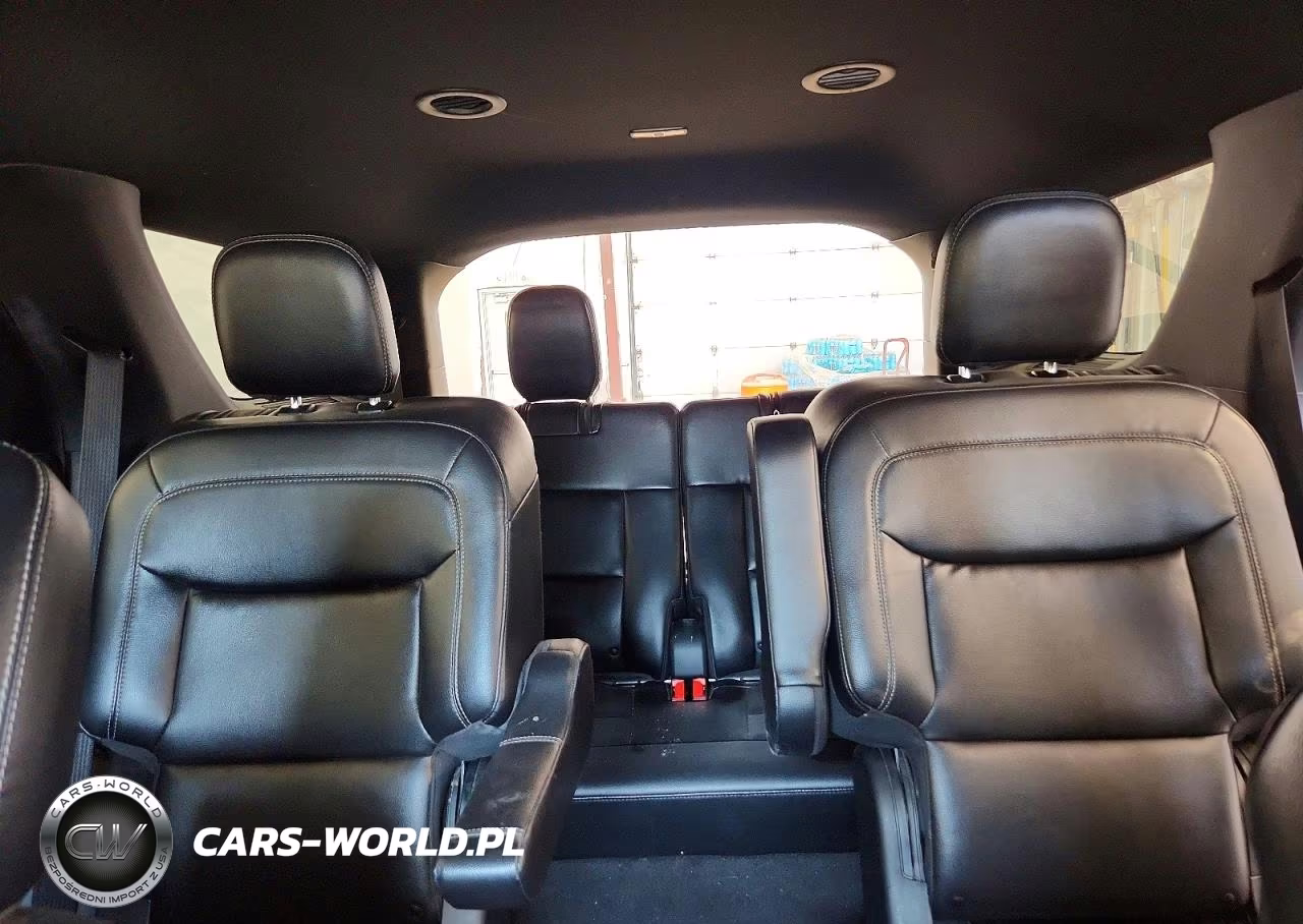 2020 Ford Explorer Xlt VIN:1FMSK8DH5LGB05416 - 10