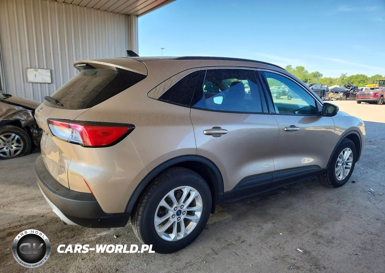 2020 Ford Escape Se VIN:1FMCU9G68LUC70649 - 3