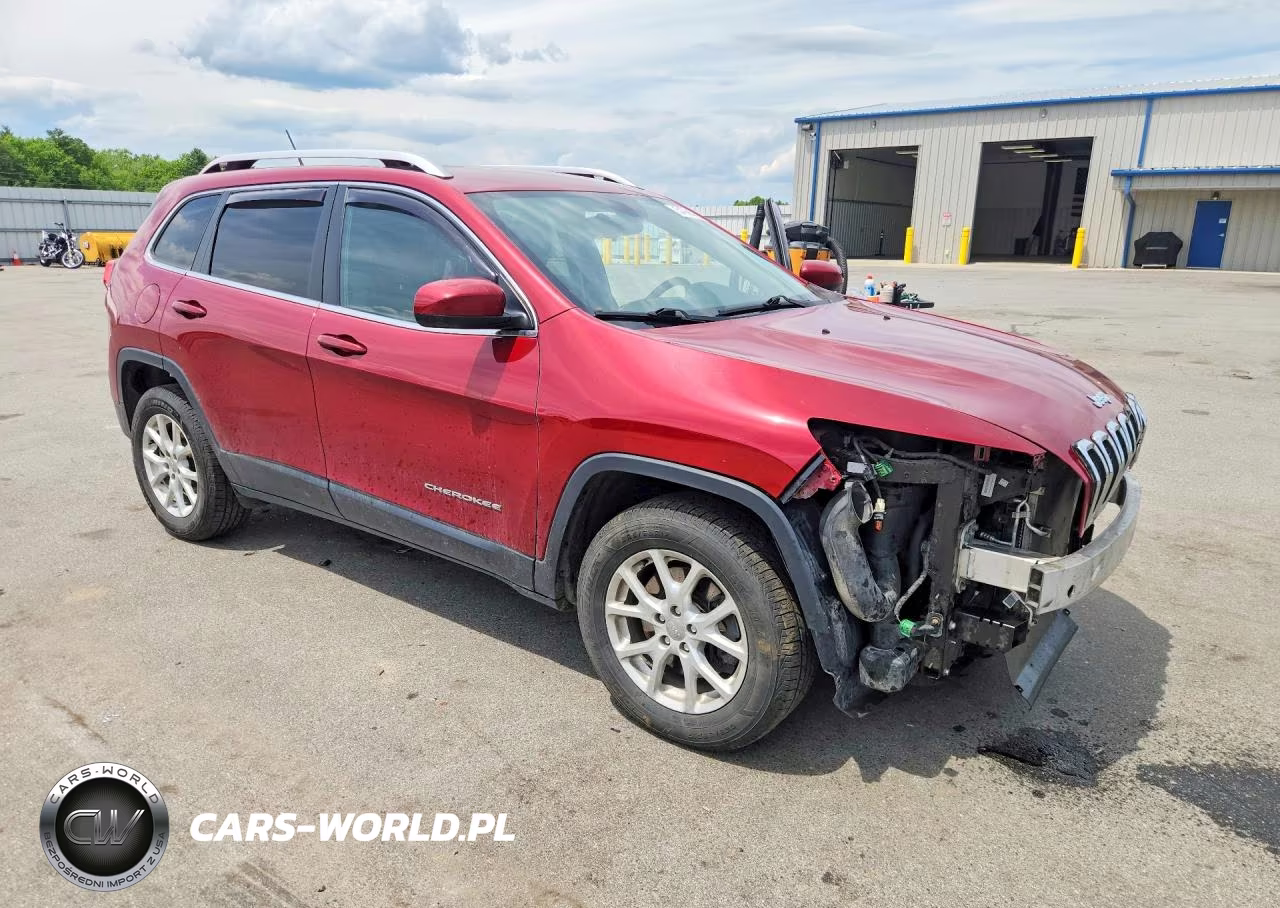 2017 Jeep Cherokee Latitude VIN:1C4PJMCS8HW615081 - 4