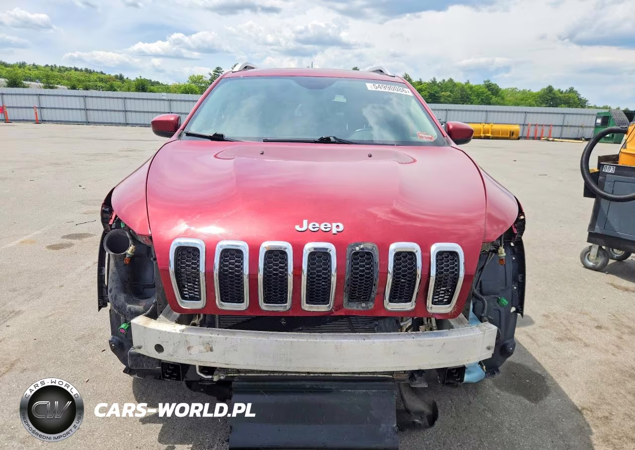 2017 Jeep Cherokee Latitude VIN:1C4PJMCS8HW615081 - 5