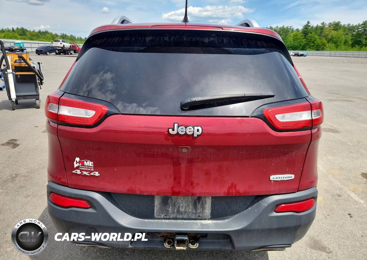 2017 Jeep Cherokee Latitude VIN:1C4PJMCS8HW615081 - 6
