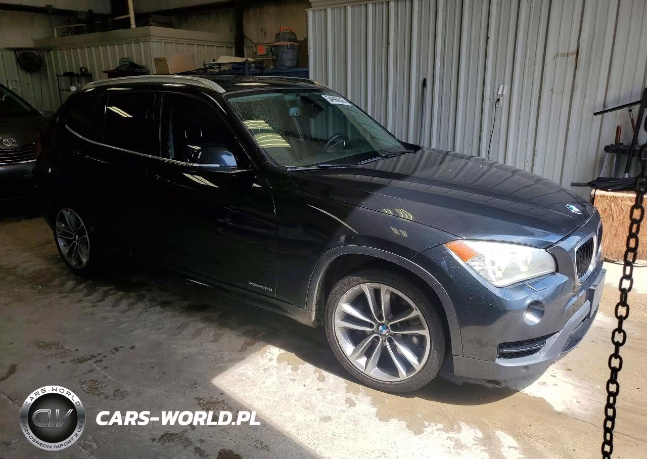 2013 BMW X1 xDrive35I VIN:WBAVM5C53DVV89582 - 4