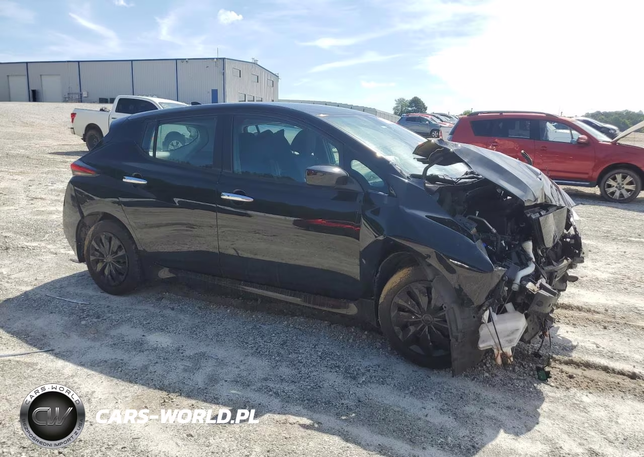 2018 Nissan Leaf S VIN:1N4AZ1CP5JC315343 - 4