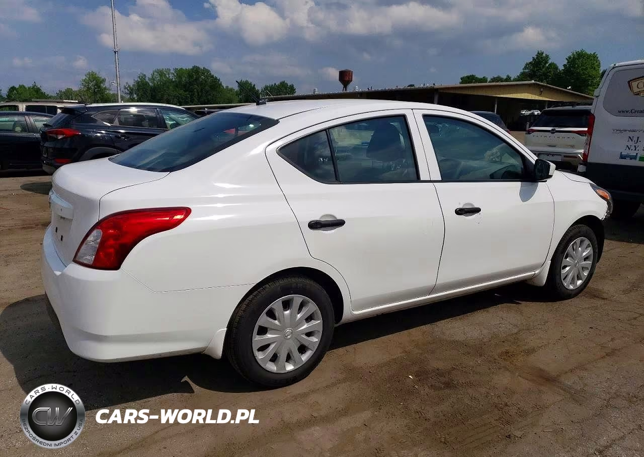 2018 Nissan Versa S VIN:3N1CN7AP3JL865247 - 3
