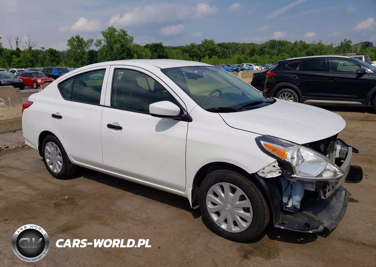 2018 Nissan Versa S VIN:3N1CN7AP3JL865247 - 4
