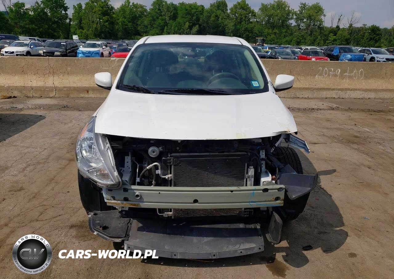 2018 Nissan Versa S VIN:3N1CN7AP3JL865247 - 5