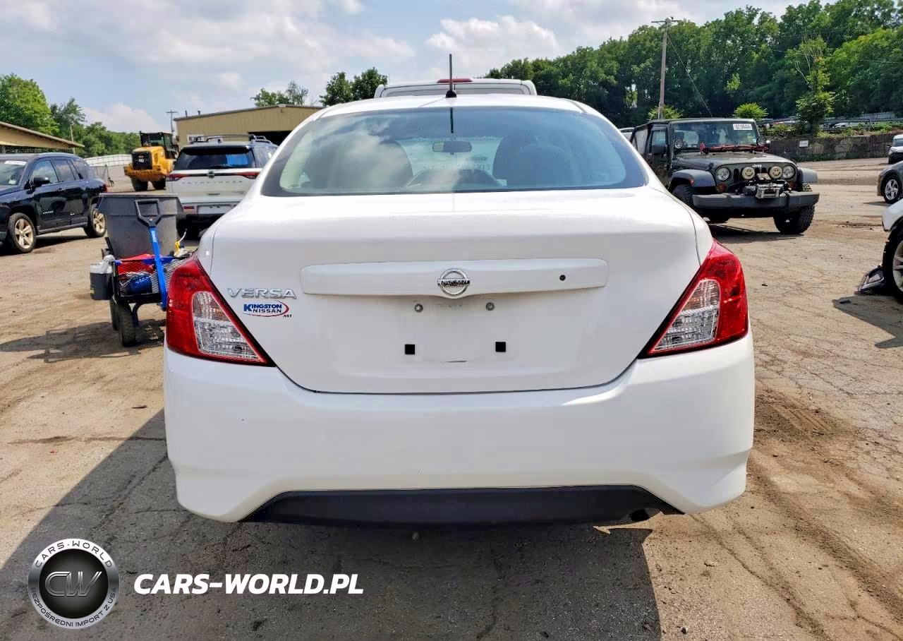 2018 Nissan Versa S VIN:3N1CN7AP3JL865247 - 6