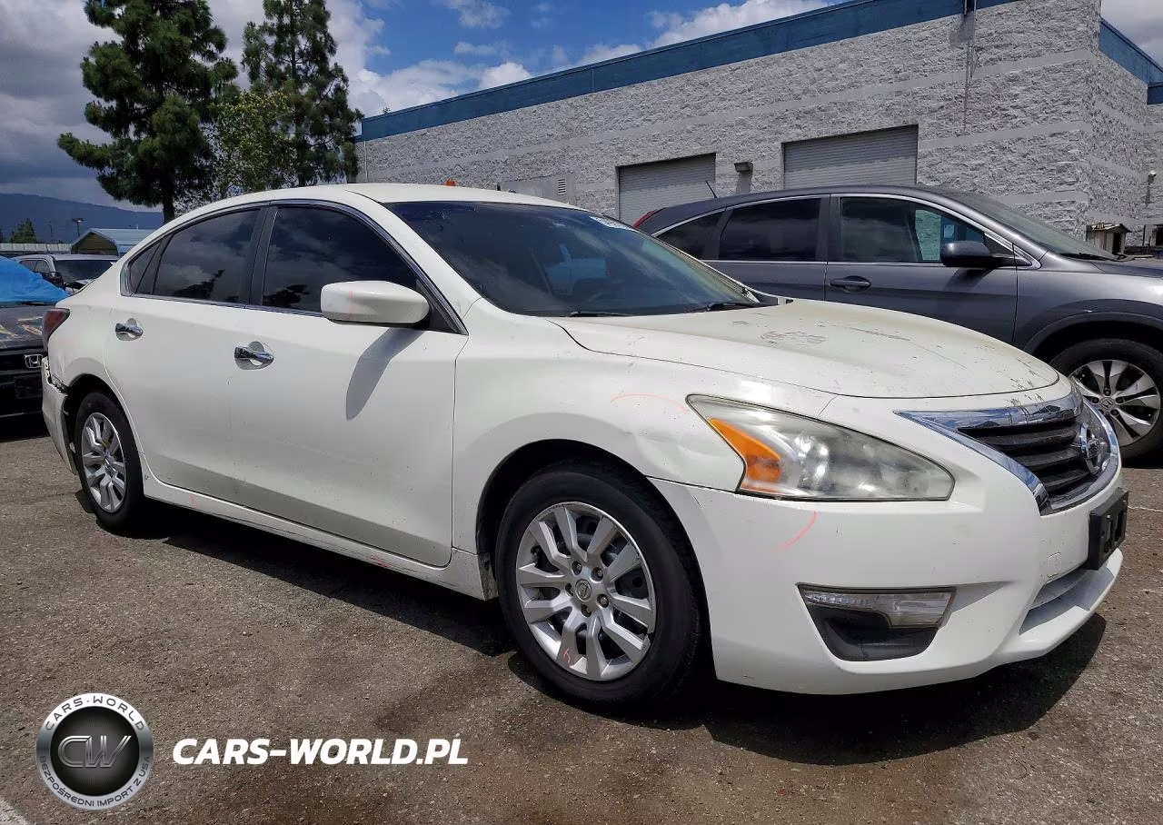 2015 Nissan Altima 2.5 S VIN:1N4AL3AP3FC442048 - 4