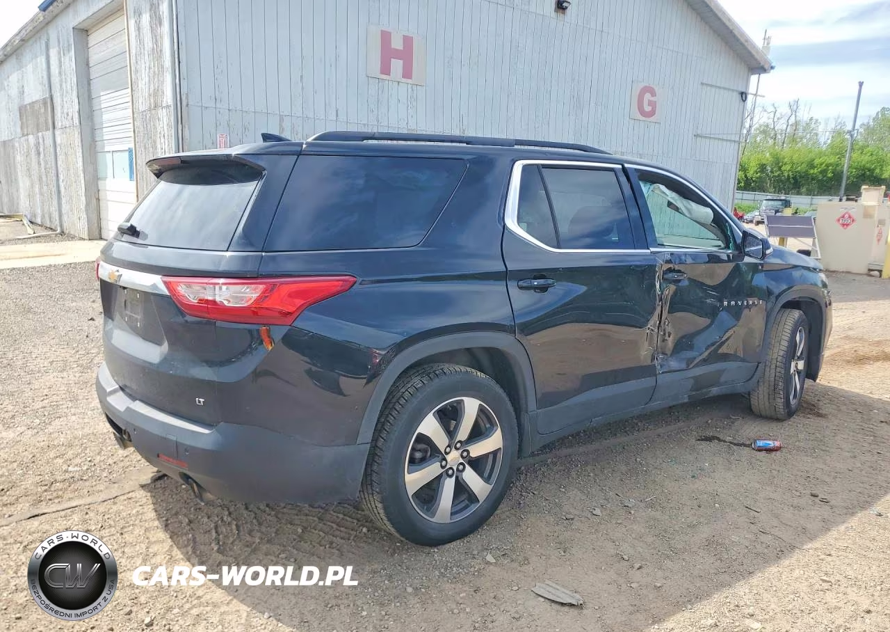 2019 Chevrolet Traverse Lt VIN:1GNERHKW5KJ166093 - 3