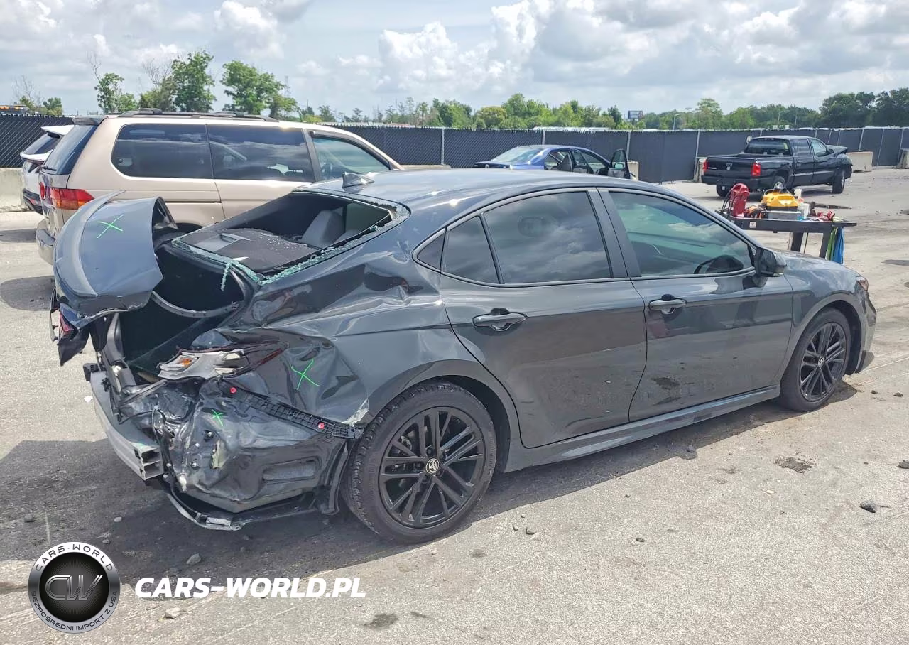 2025 Toyota Camry Se VIN:4T1DAACK6SU648421 - 3