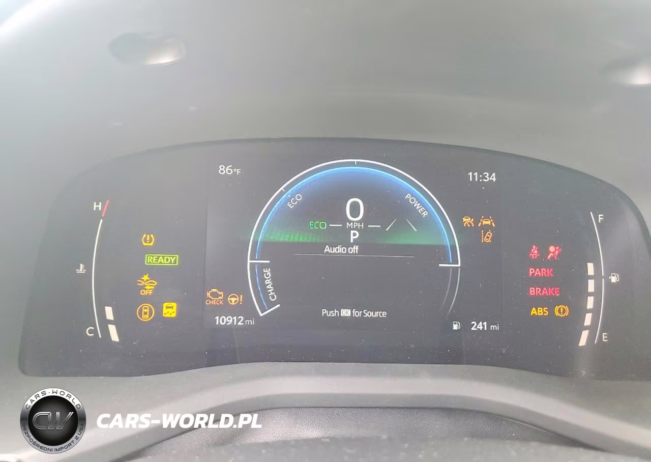 2025 Toyota Camry Se VIN:4T1DAACK6SU648421 - 9