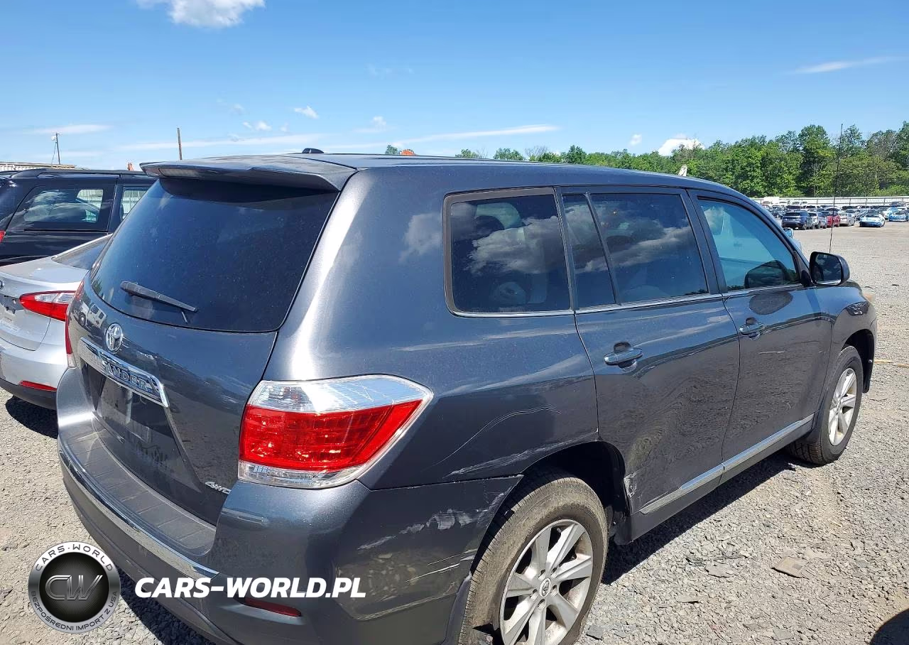 2012 Toyota Highlander Base VIN:5TDBK3EH6CS166690 - 3