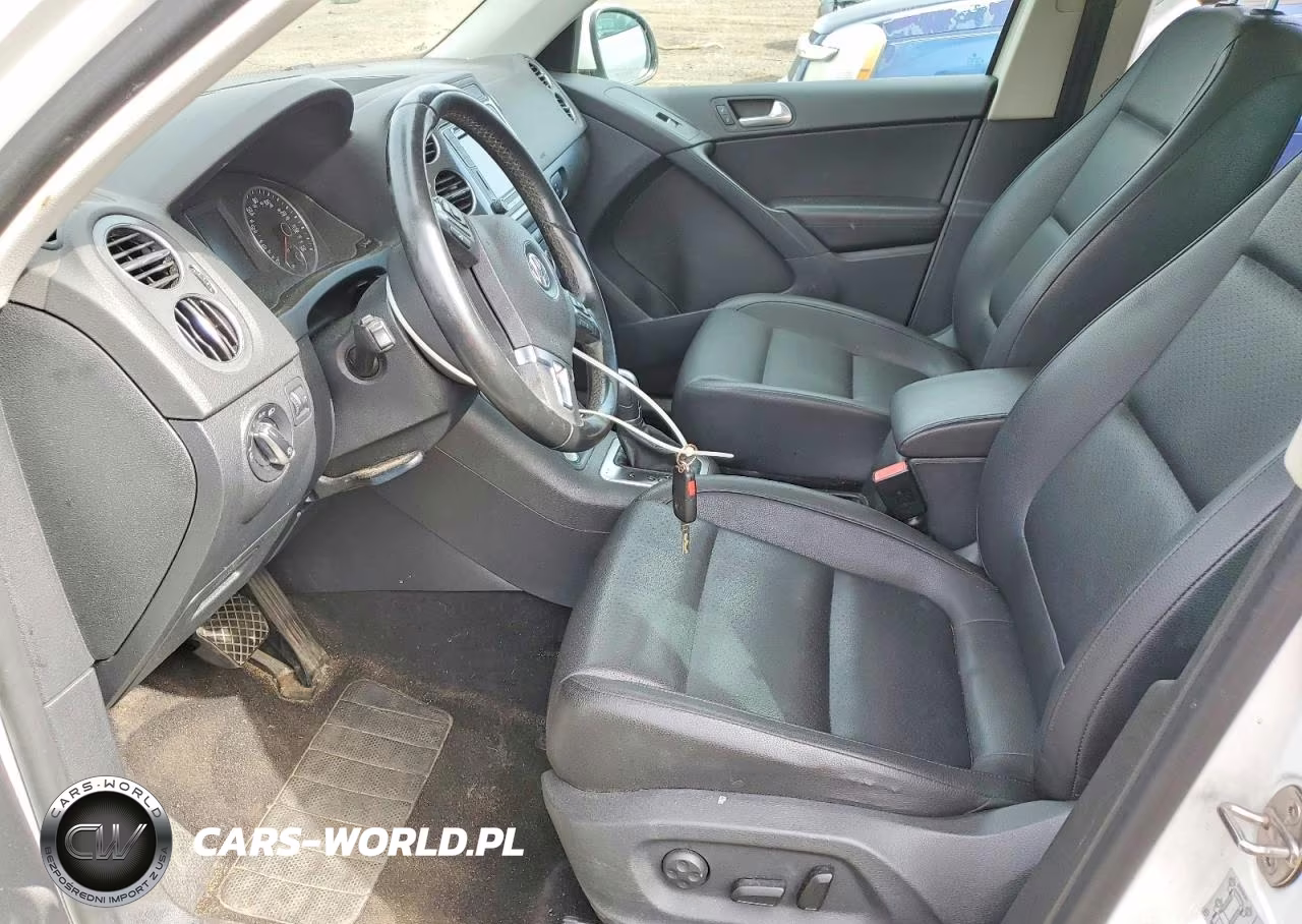 2016 Volkswagen Tiguan S VIN:WVGBV7AXXGW548041 - 7