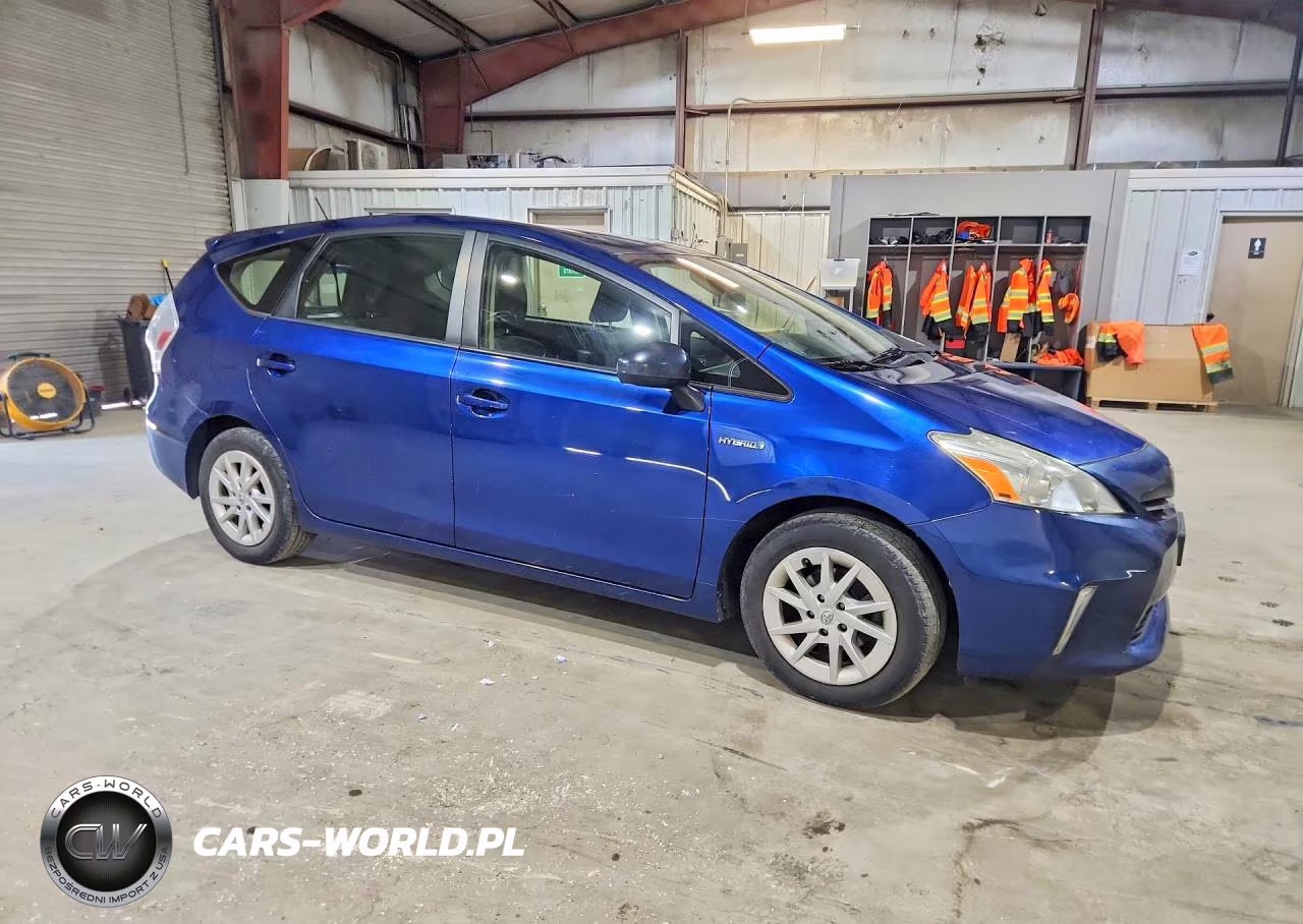 2013 Toyota Prius V Three VIN:JTDZN3EU4D3255566 - 4