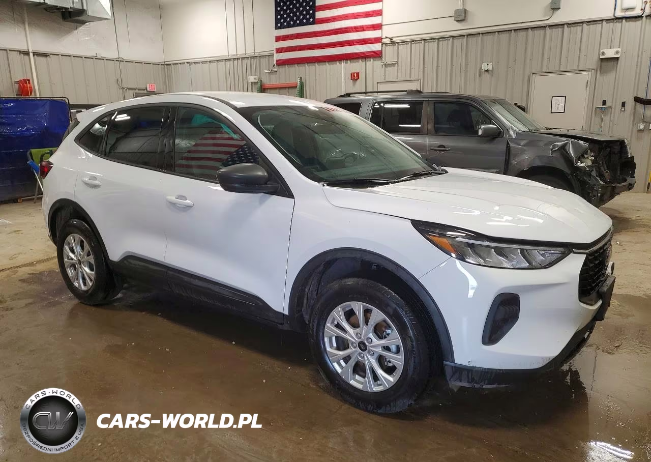 2025 Ford Escape Active VIN:1FMCU9GN1SUB58359 - 4