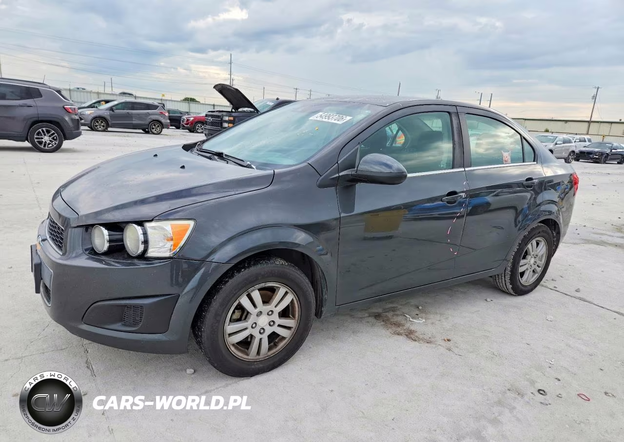 2016 Chevrolet Sonic Lt – zdjęcie 1 z 12