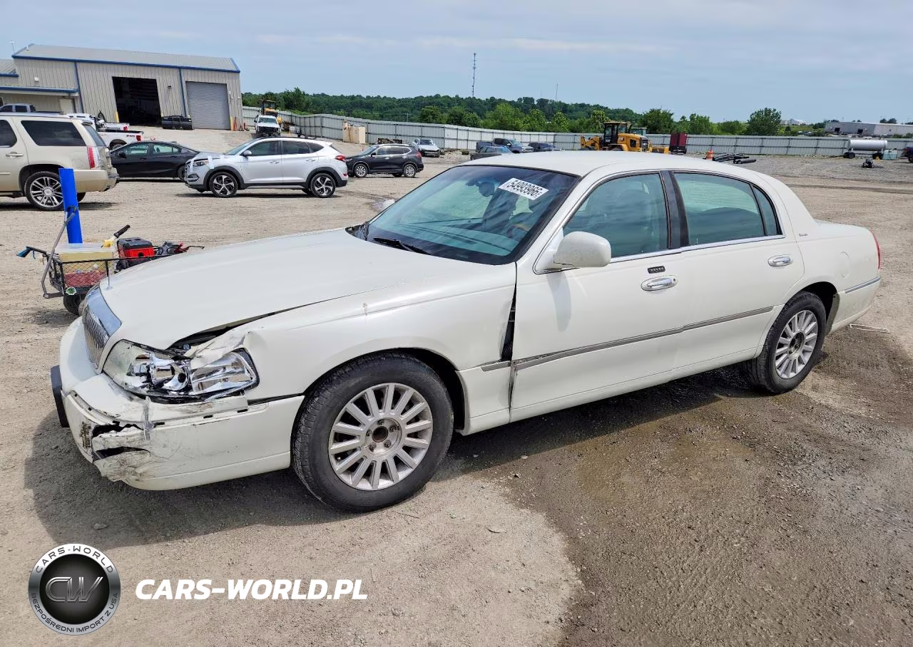 2004 Lincoln Town Car Ultimate