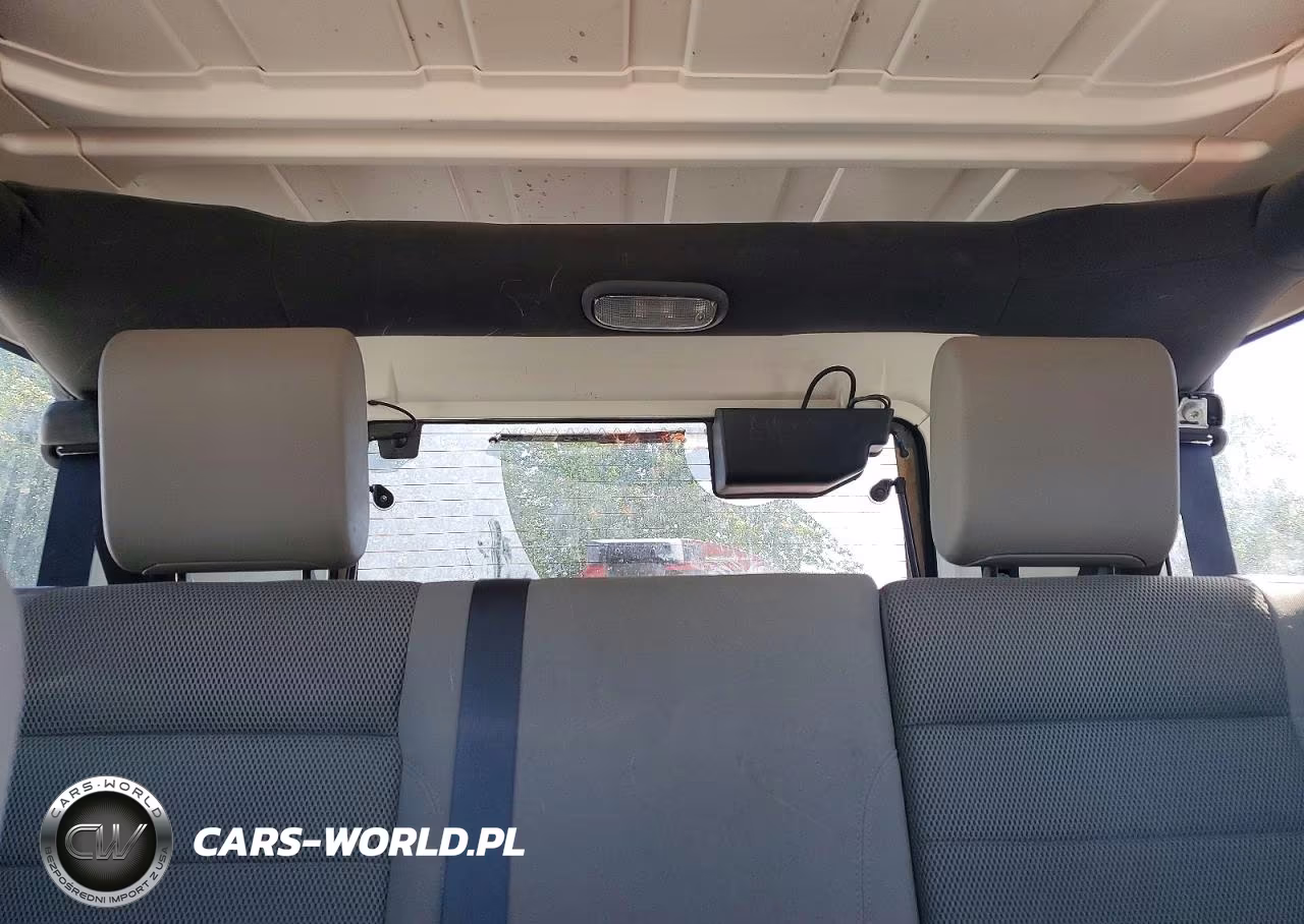 2007 Jeep Wrangler VIN:1J8GA59167L117703 - 10