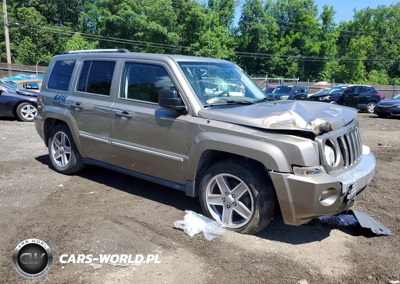 2008 Jeep Patriot Limited VIN:1J8FT48WX8D592229 - 4