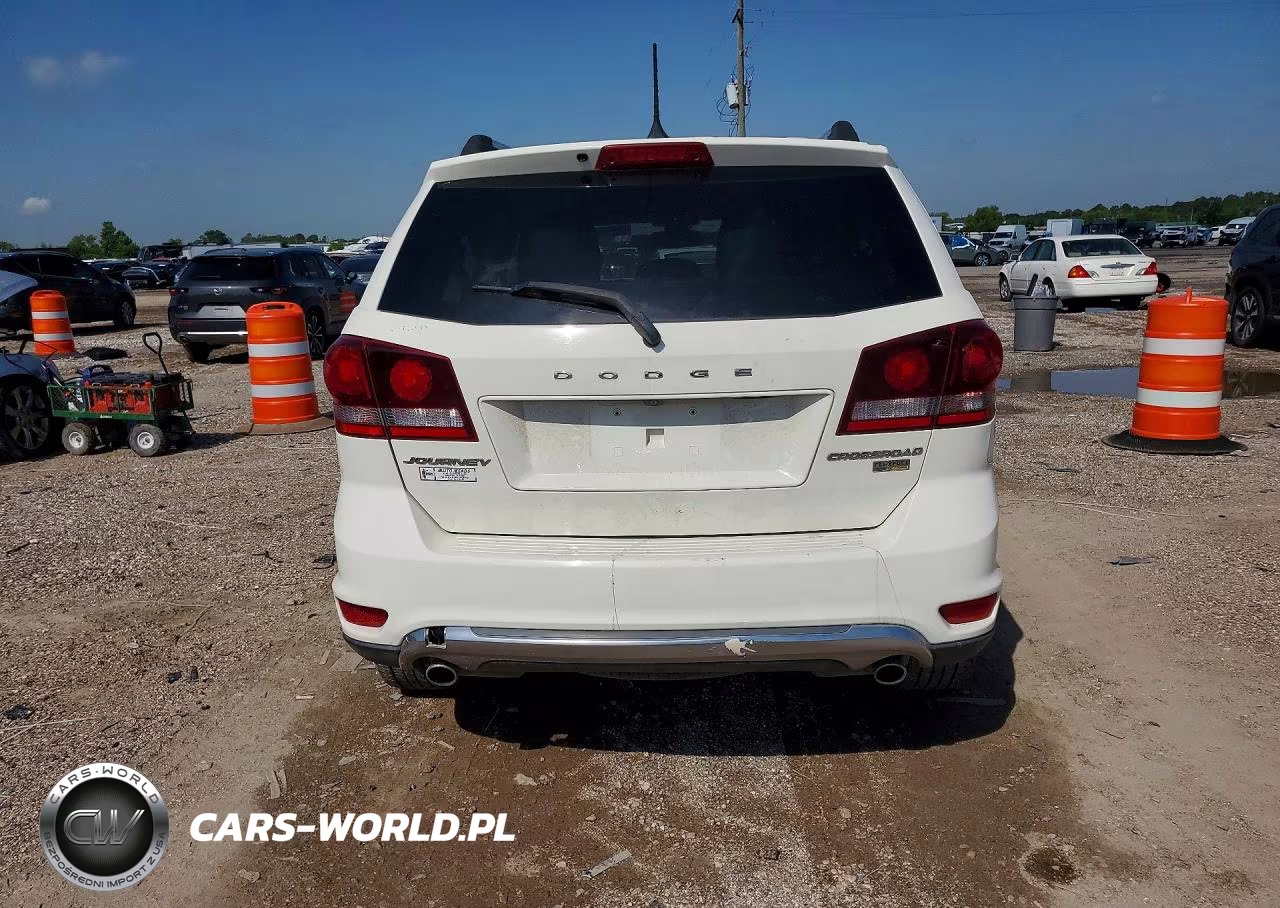 2019 Dodge Journey Crossroad VIN:3C4PDCGG2KT686684 - 6