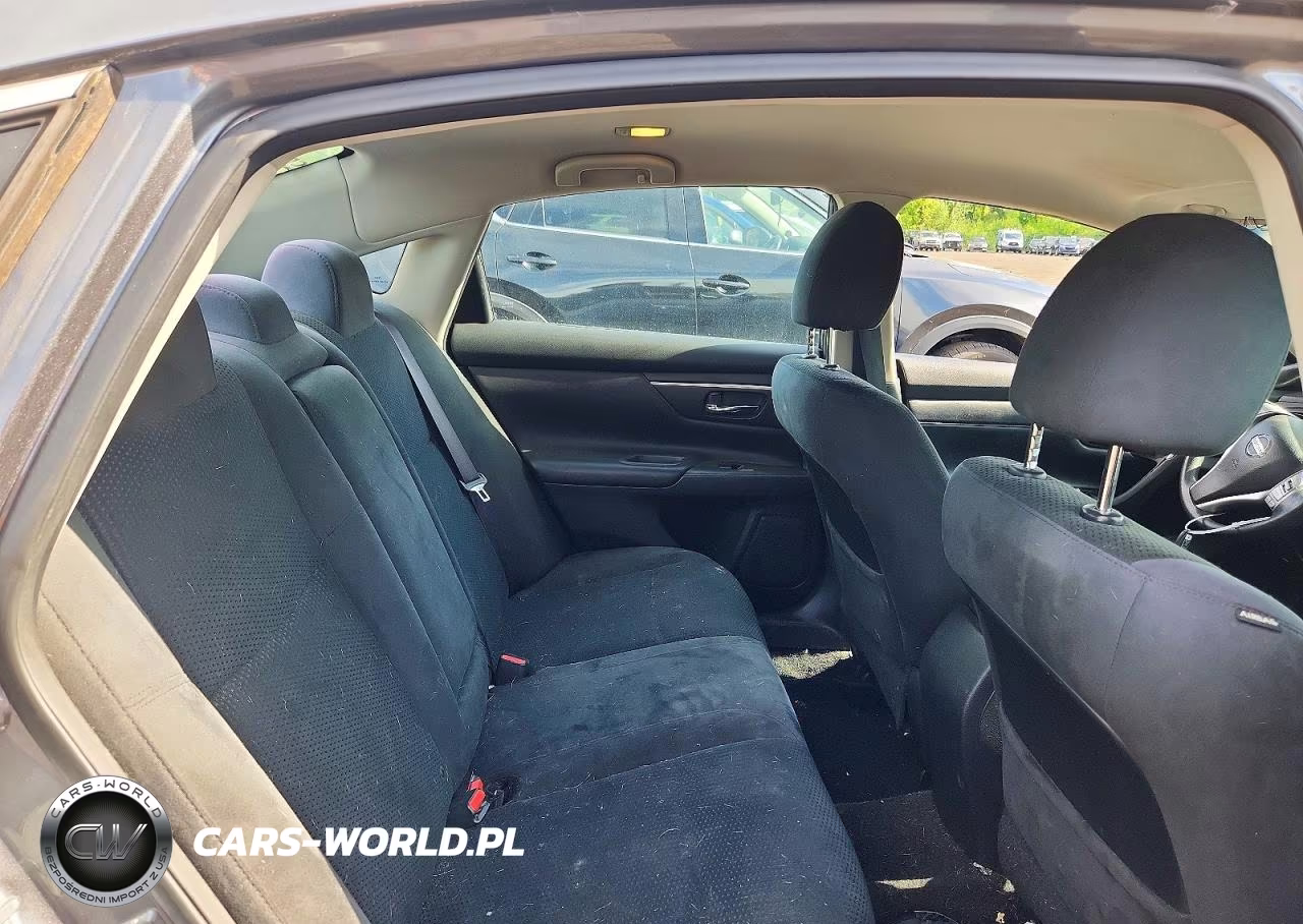 2015 Nissan Altima 2.5 S VIN:1N4AL3APXFC257124 - 10
