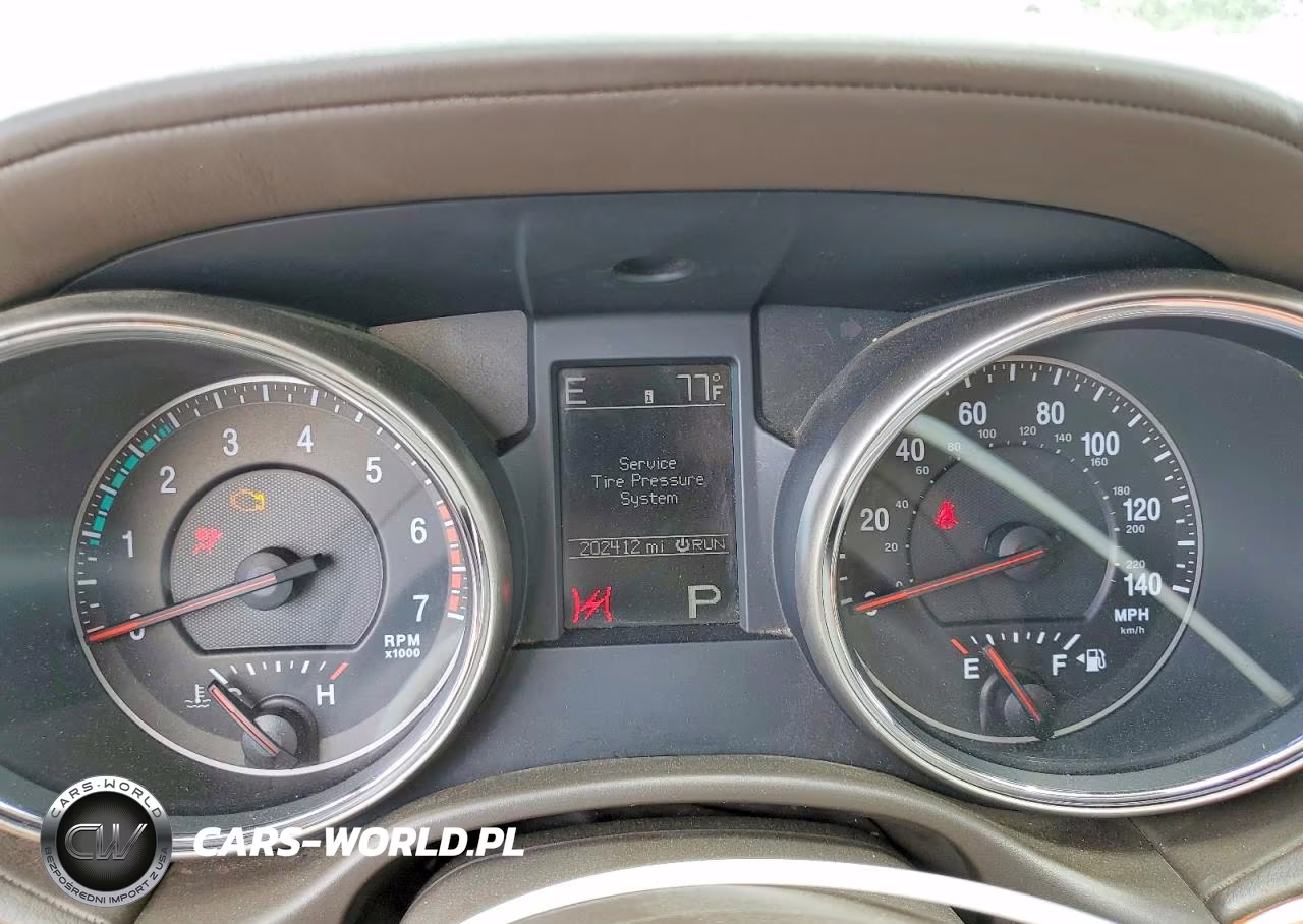 2012 Jeep Grand Cherokee Overland VIN:1C4RJECT2CC277646 - 9