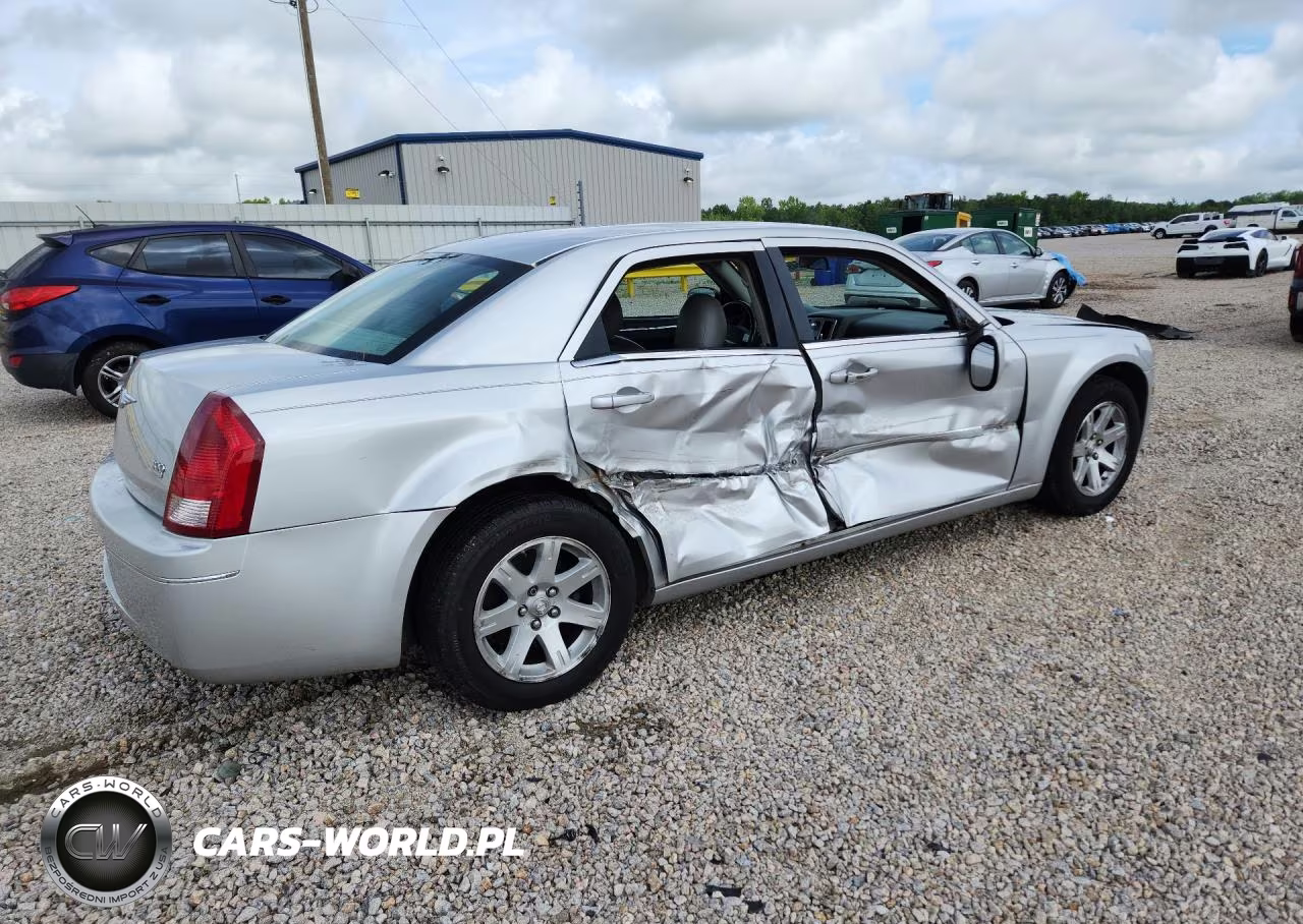 2007 Chrysler 300 Touring VIN:2C3KA53G57H639027 - 3