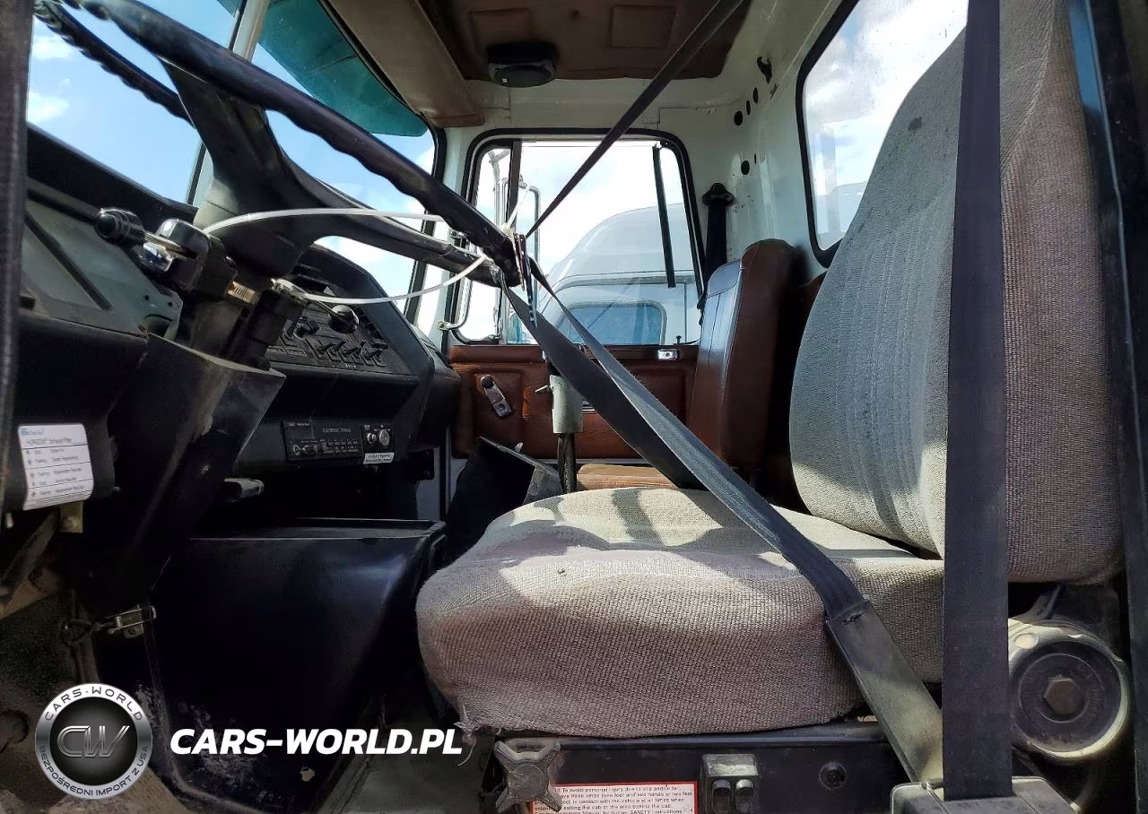 1994 WhiteGMC Conventional Wg VIN:4V1JLBDE0RR825415 - 7