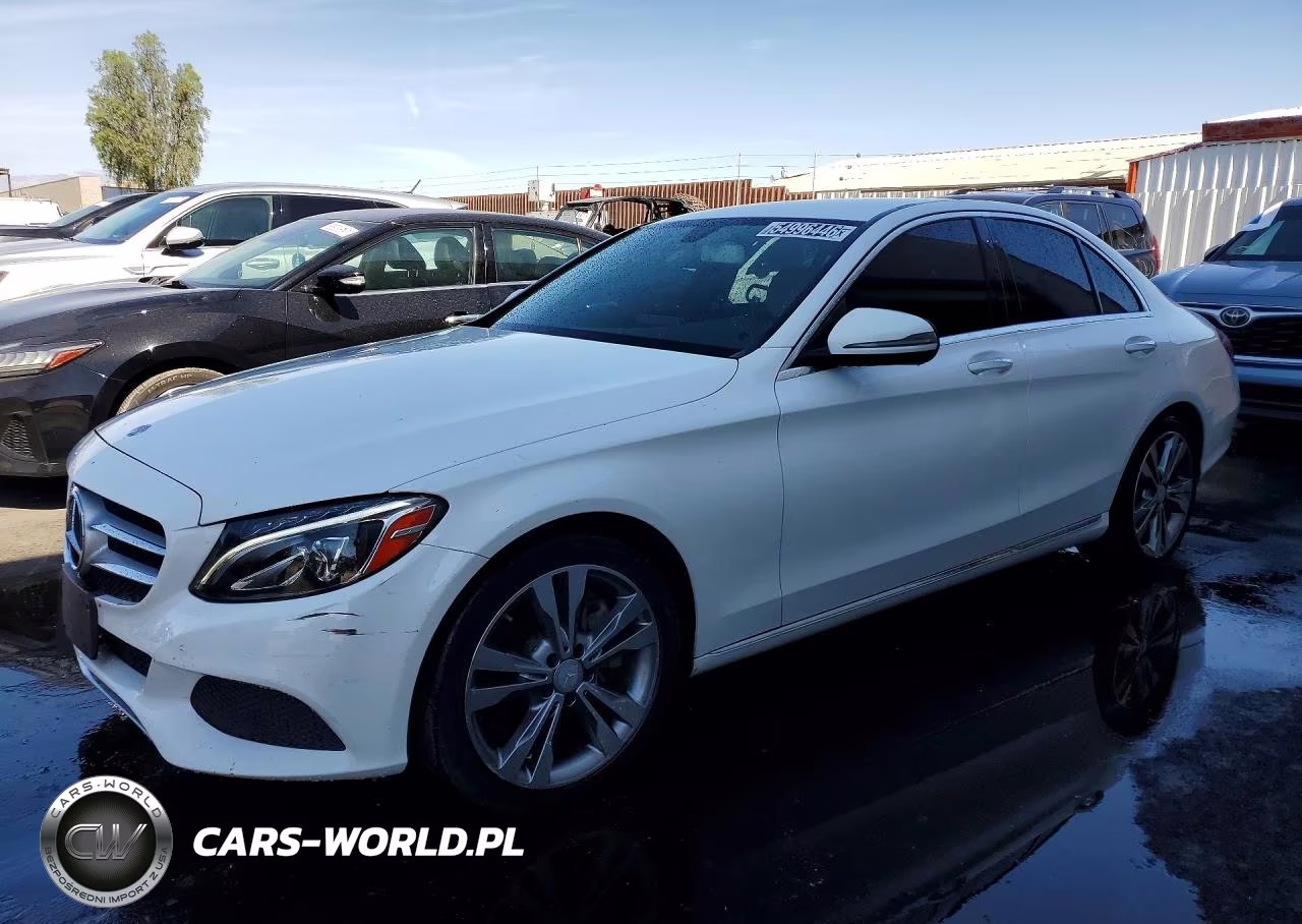 2016 Mercedes-Benz C 300 – zdjęcie 1 z 12