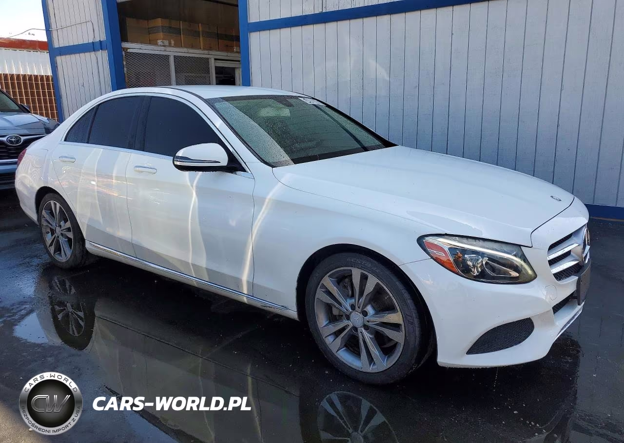 2016 Mercedes-Benz C 300 VIN:55SWF4JB4GU161719 - 4