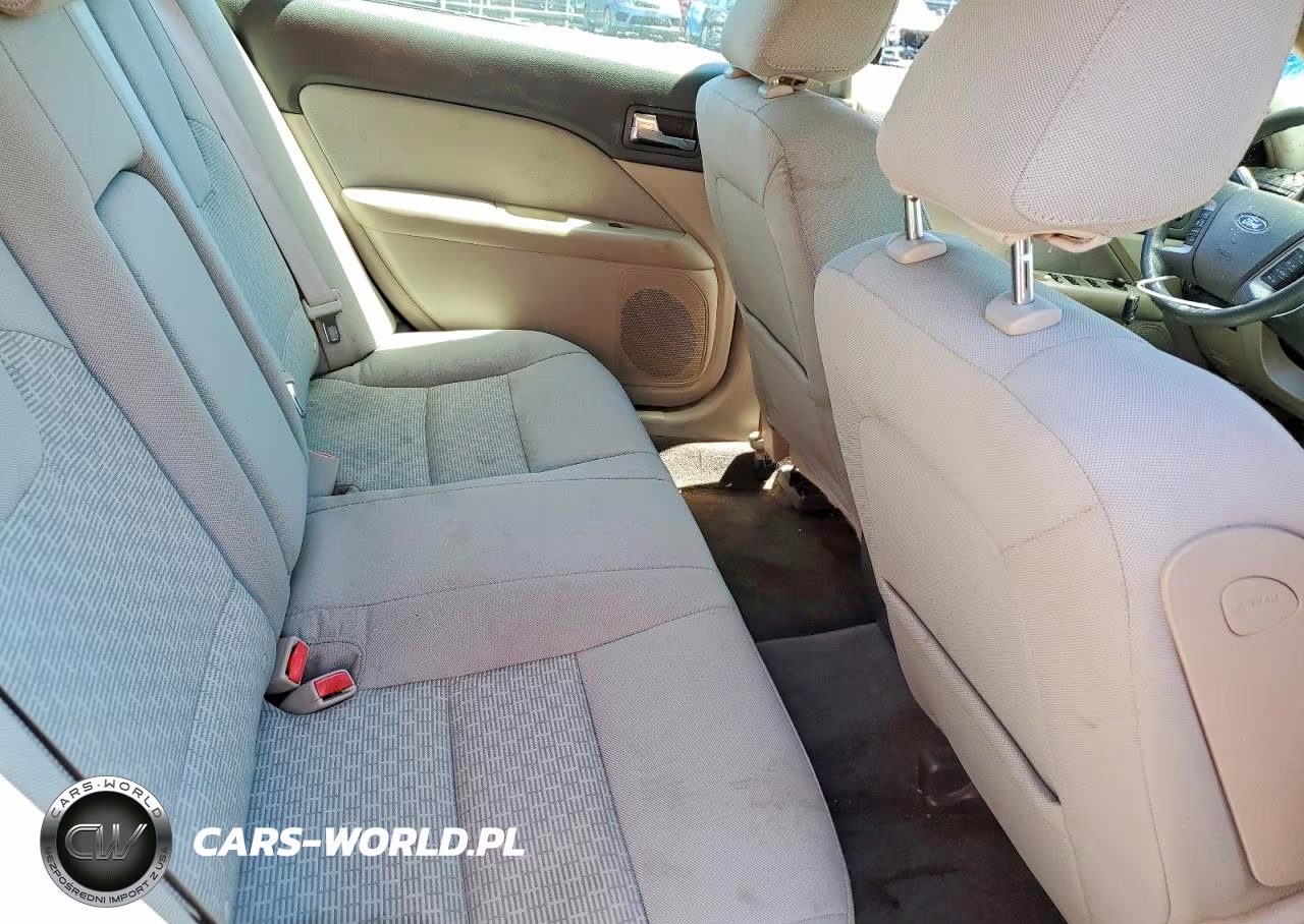 2010 Ford Fusion Se VIN:3FAHP0HA7AR211313 - 10