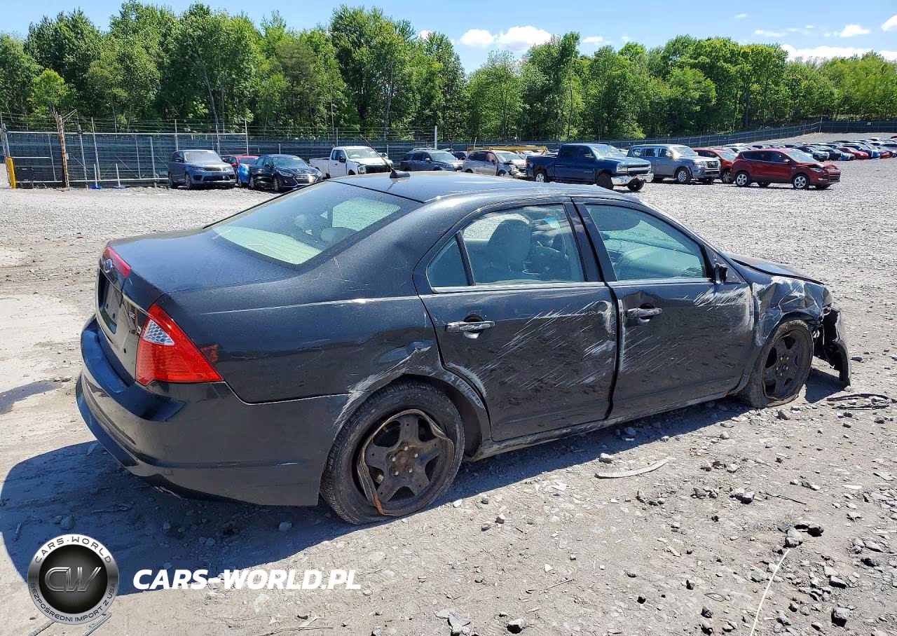2010 Ford Fusion Se VIN:3FAHP0HA7AR211313 - 3