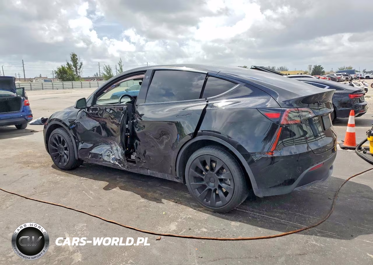 2023 Tesla Model Y VIN:7SAYGDEE5PA078442 - 2