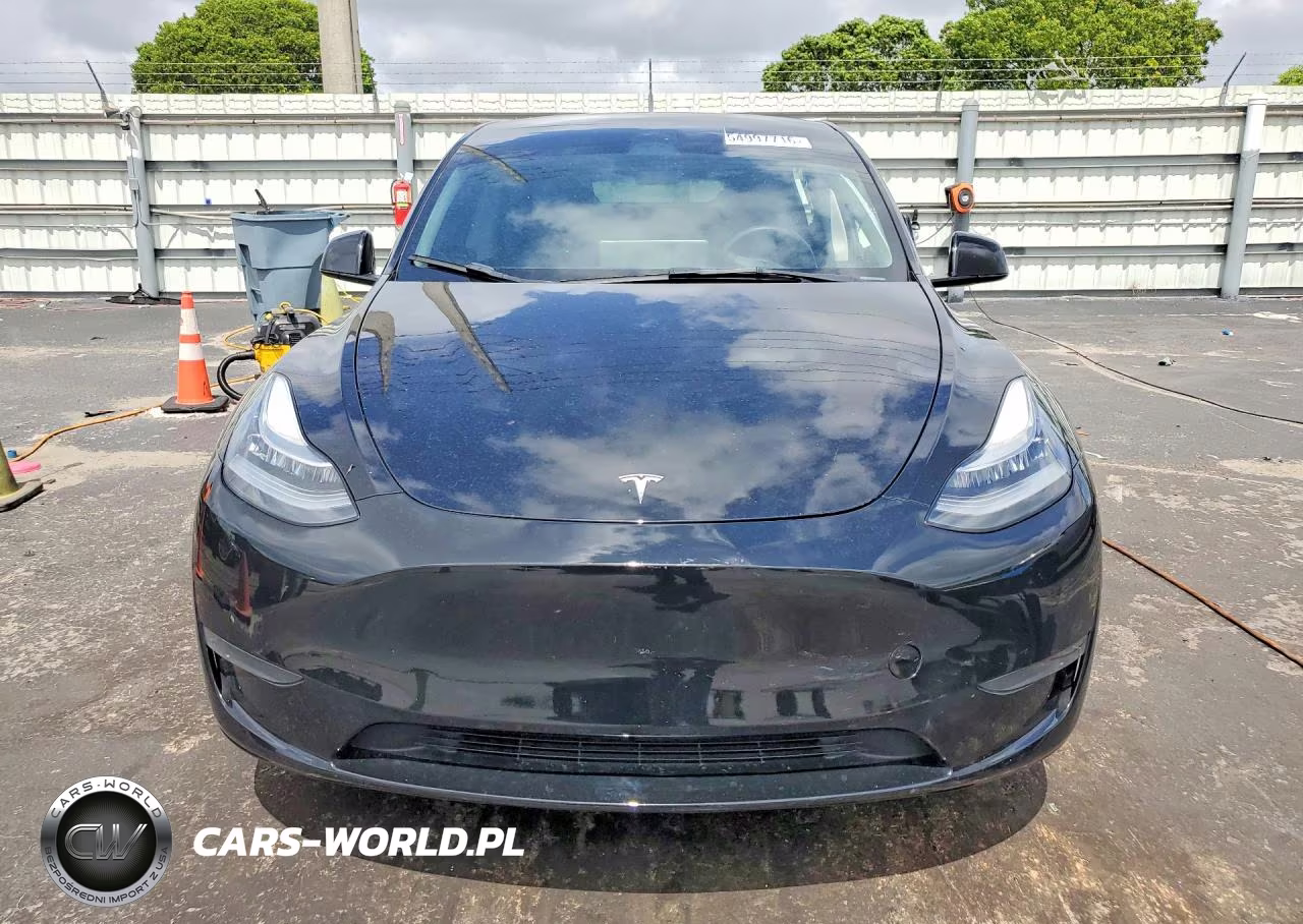 2023 Tesla Model Y VIN:7SAYGDEE5PA078442 - 5