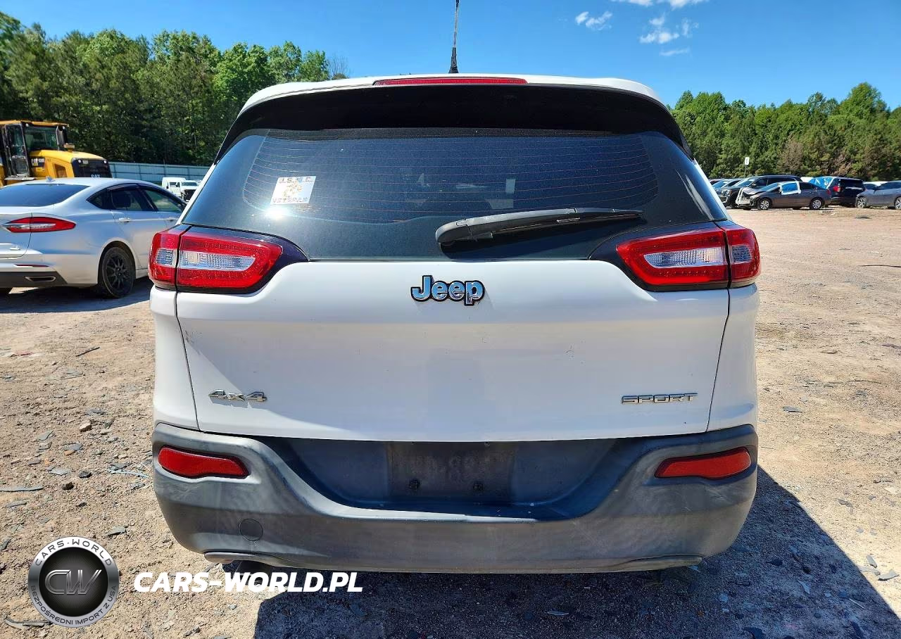 2015 Jeep Cherokee Sport VIN:1C4PJMAB6FW694105 - 6
