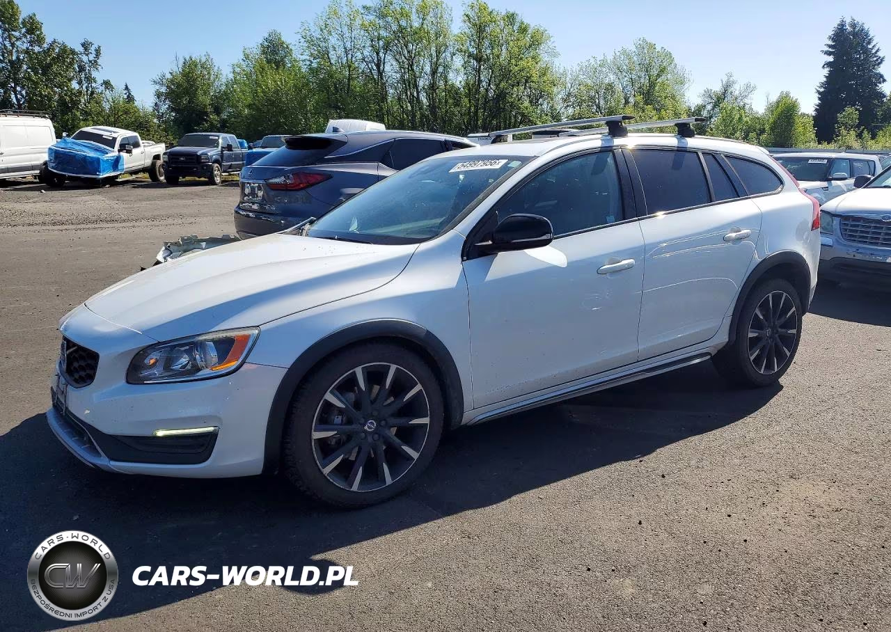 2017 Volvo V60 Cross Country Premier VIN:YV440MWKXH1040543 - 1