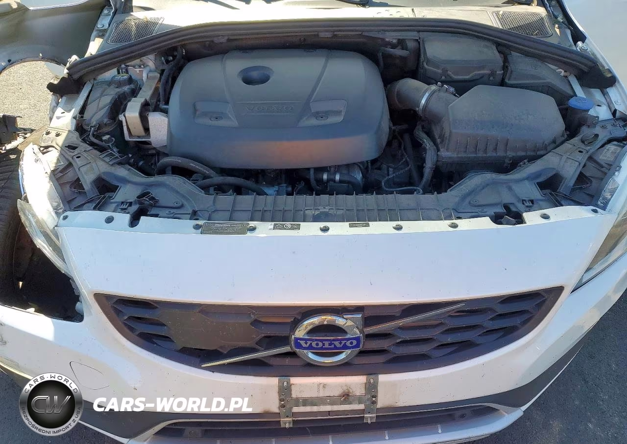 2017 Volvo V60 Cross Country Premier VIN:YV440MWKXH1040543 - 11