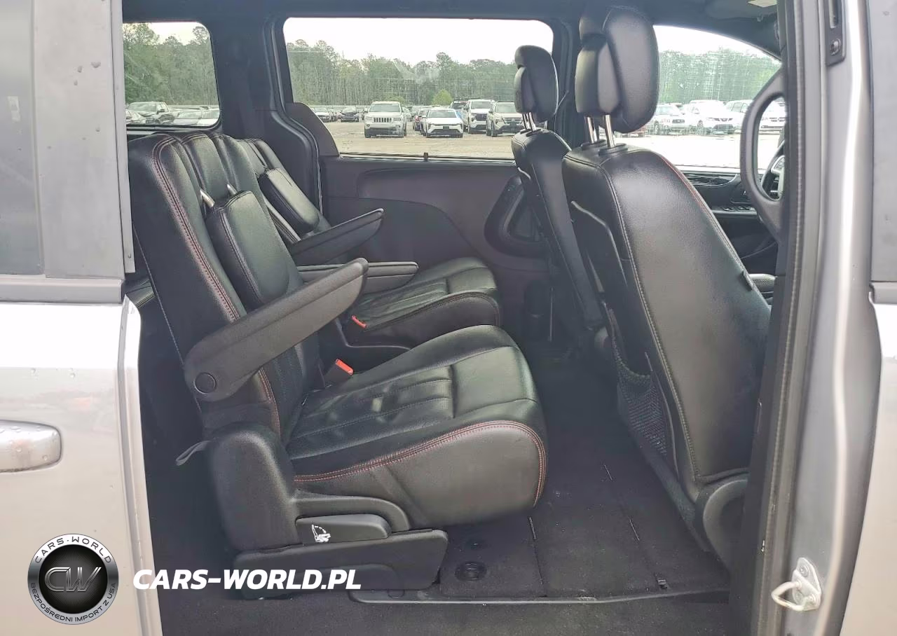 2018 Dodge Grand Caravan Gt VIN:2C4RDGEG5JR250531 - 11