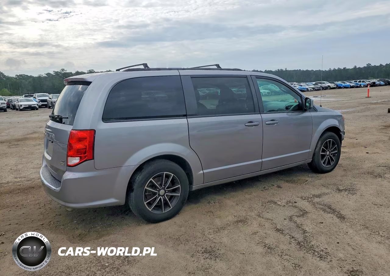 2018 Dodge Grand Caravan Gt VIN:2C4RDGEG5JR250531 - 3