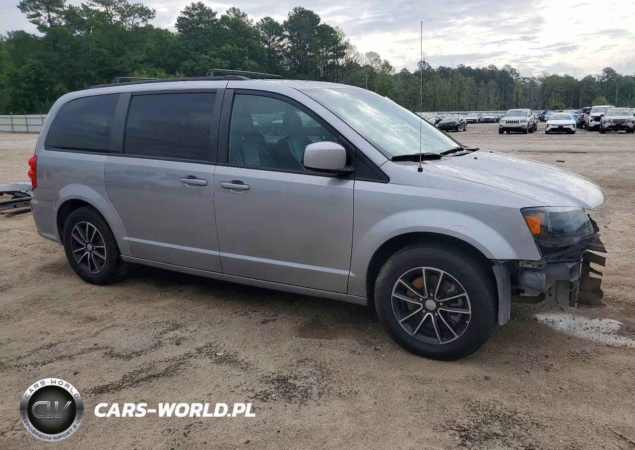 2018 Dodge Grand Caravan Gt VIN:2C4RDGEG5JR250531 - 4