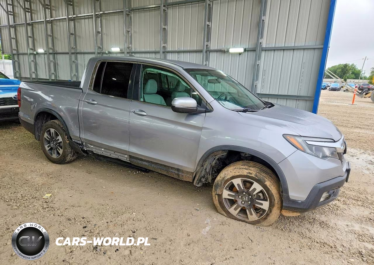 2017 Honda Ridgeline Rtl VIN:5FPYK3F57HB032126 - 4