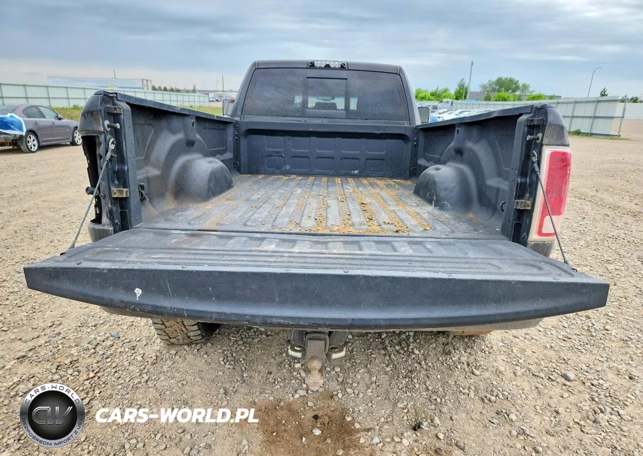 2017 Ram 3500 Longhorn VIN:3C63R3KL3HG736909 - 10