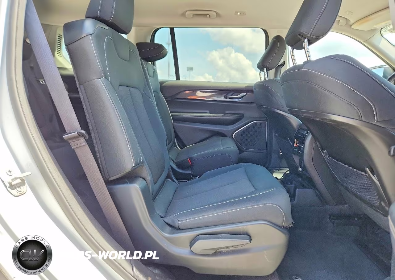 2021 Jeep Grand Cherokee L Laredo VIN:1C4RJKAGXM8151771 - 11
