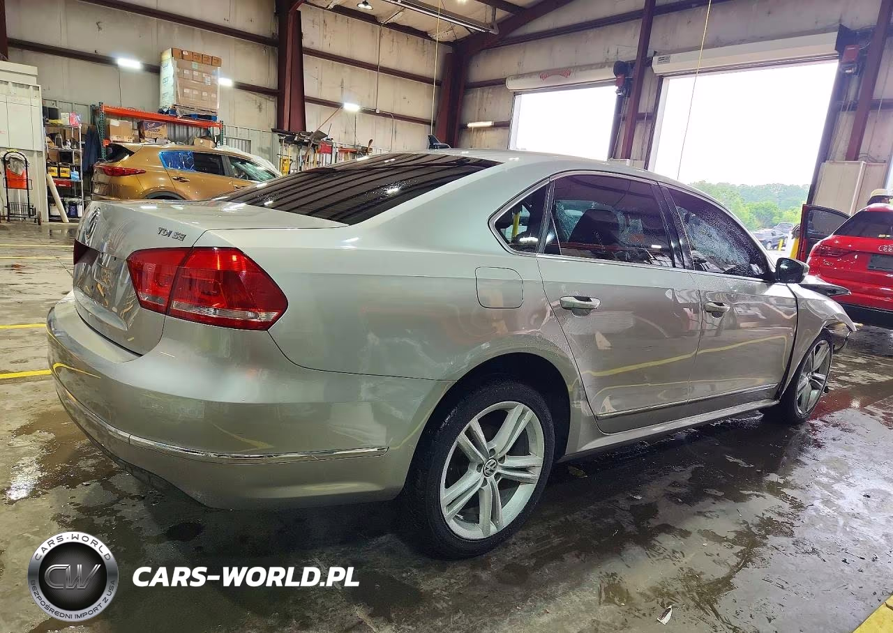 2013 Volkswagen Passat Se VIN:1VWBN7A31DC073584 - 3