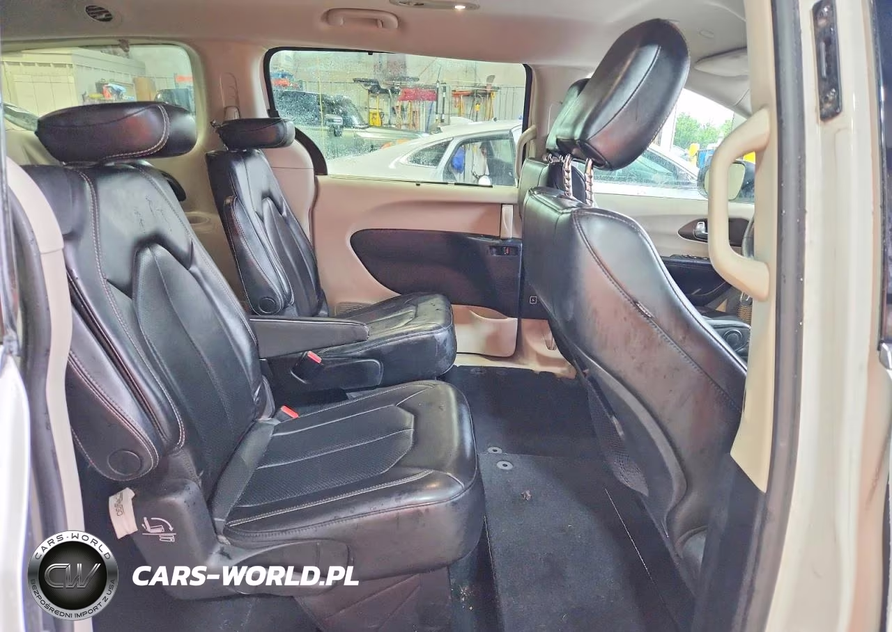 2020 Chrysler Voyager Lxi VIN:2C4RC1DG2LR261037 - 11