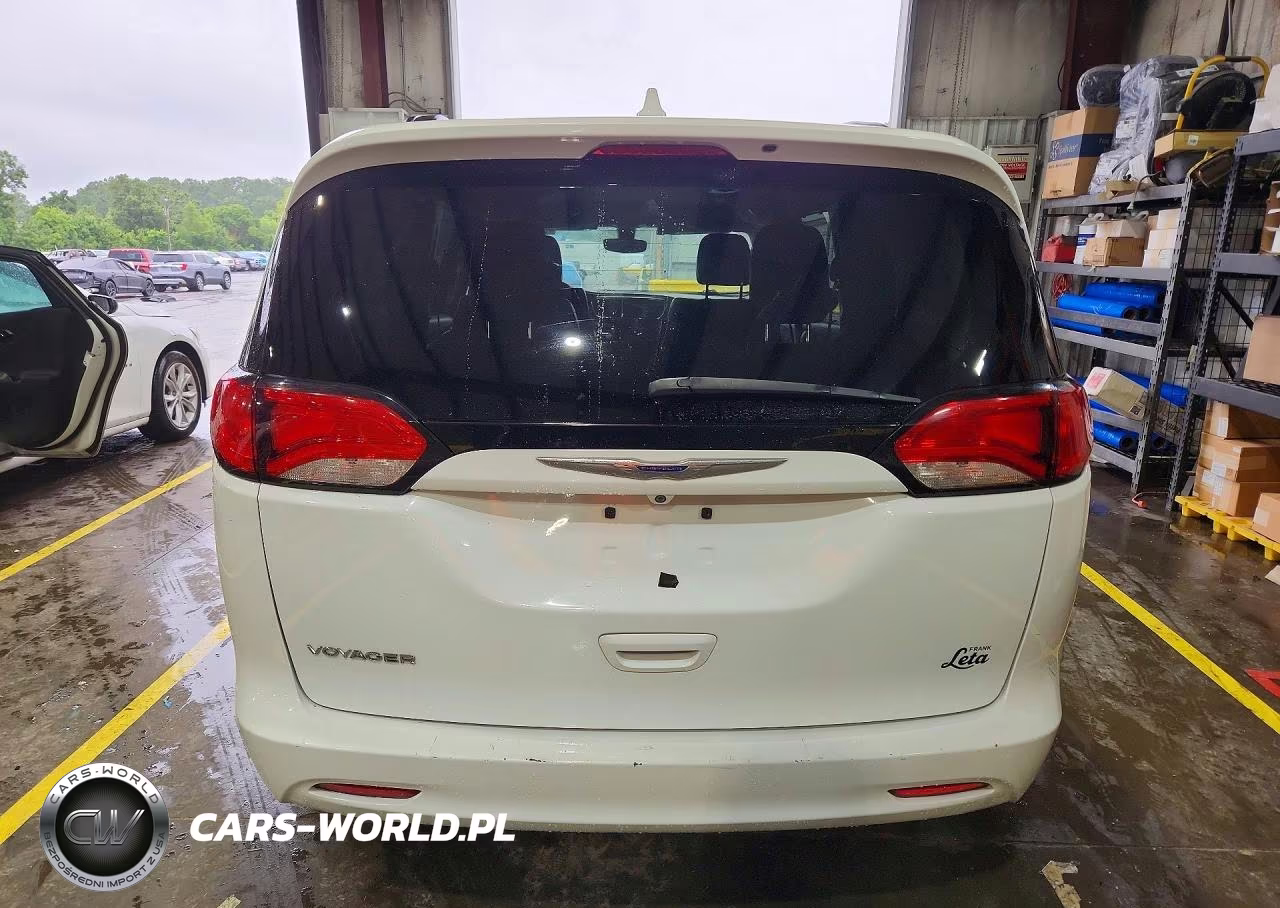 2020 Chrysler Voyager Lxi VIN:2C4RC1DG2LR261037 - 6