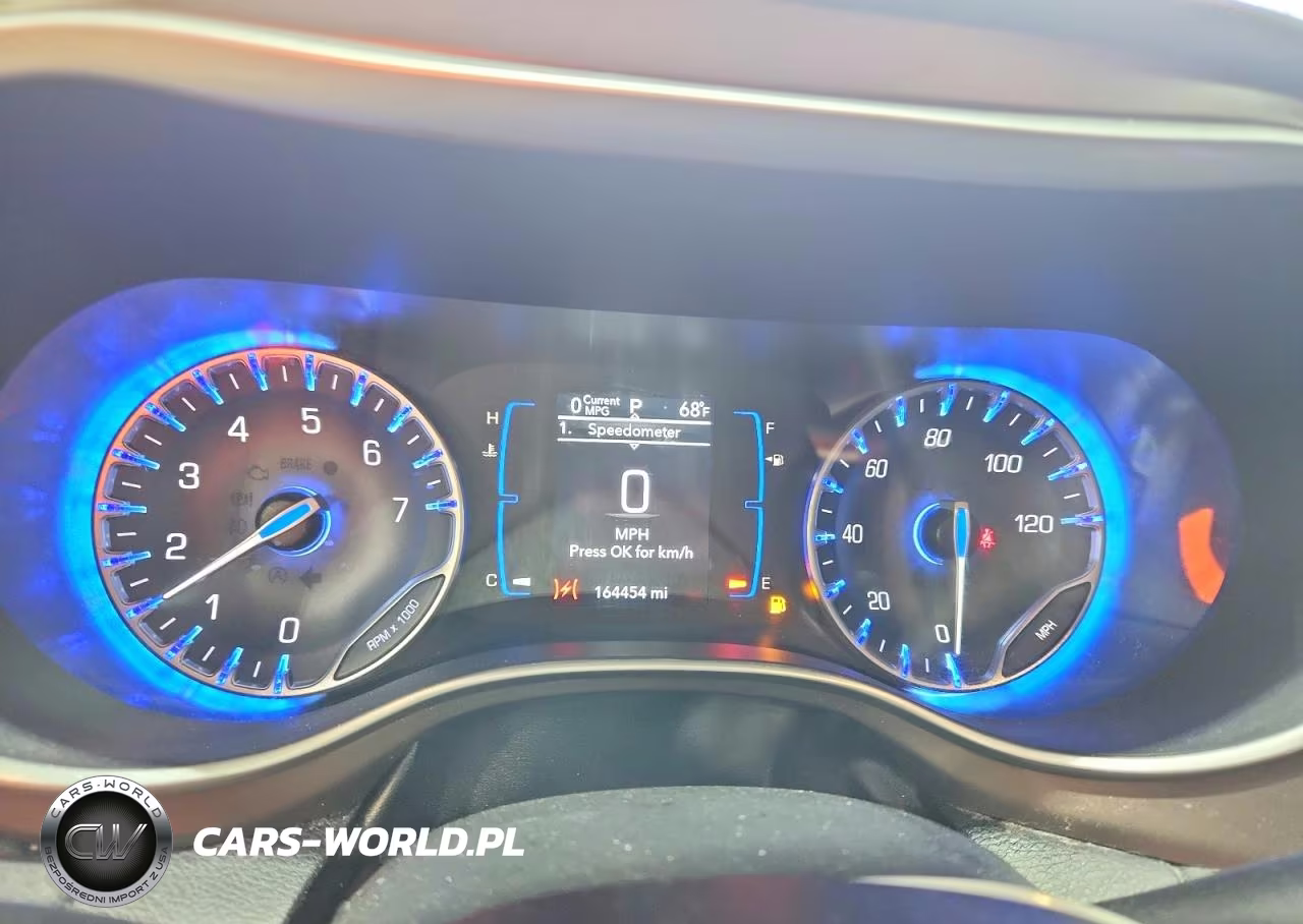 2020 Chrysler Voyager Lxi VIN:2C4RC1DG2LR261037 - 9