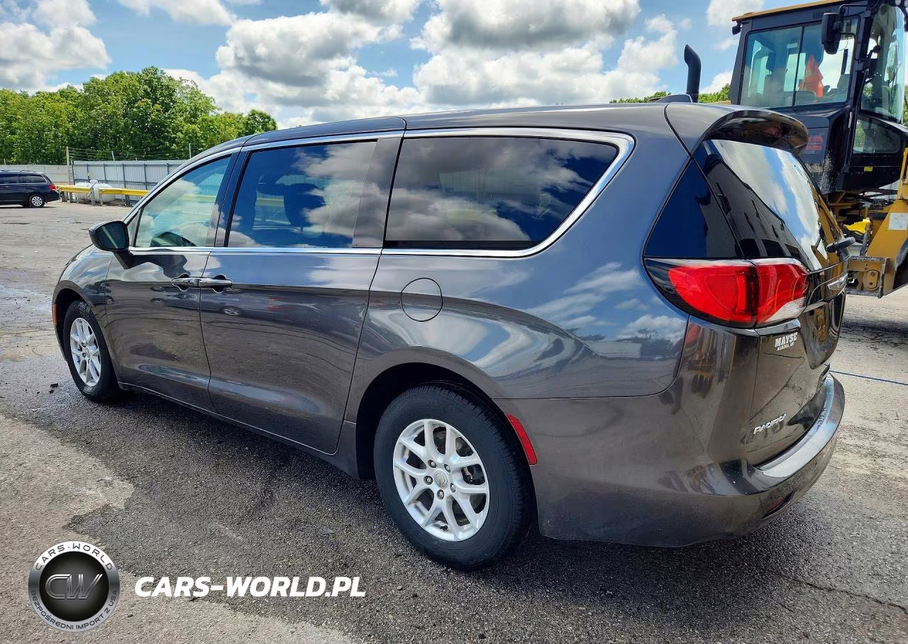 2017 Chrysler Pacifica Touring VIN:2C4RC1DG3HR526300 - 2